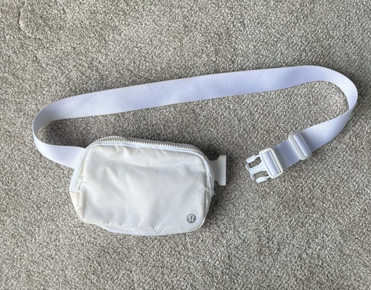 Lululemon Everywhere Belt Bag 1L Adjustable Crossbody Fanny Pack White