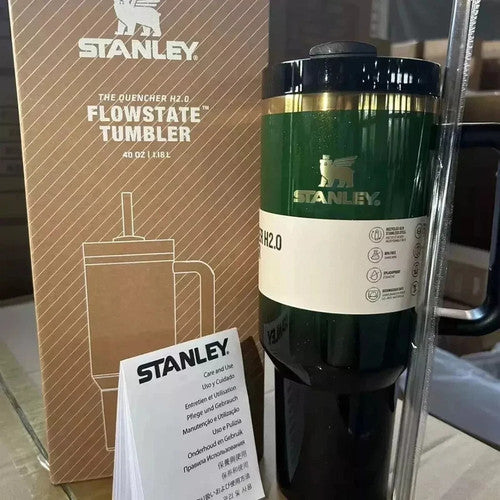 Stanley Wicked x Target Elphaba 40 oz H2.0 Flowstate Quencher Tumbler